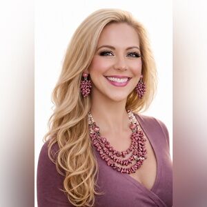 💖 Pink Statement Necklace – Multi-Strand Stone & Heart Clasp Beaded Choker